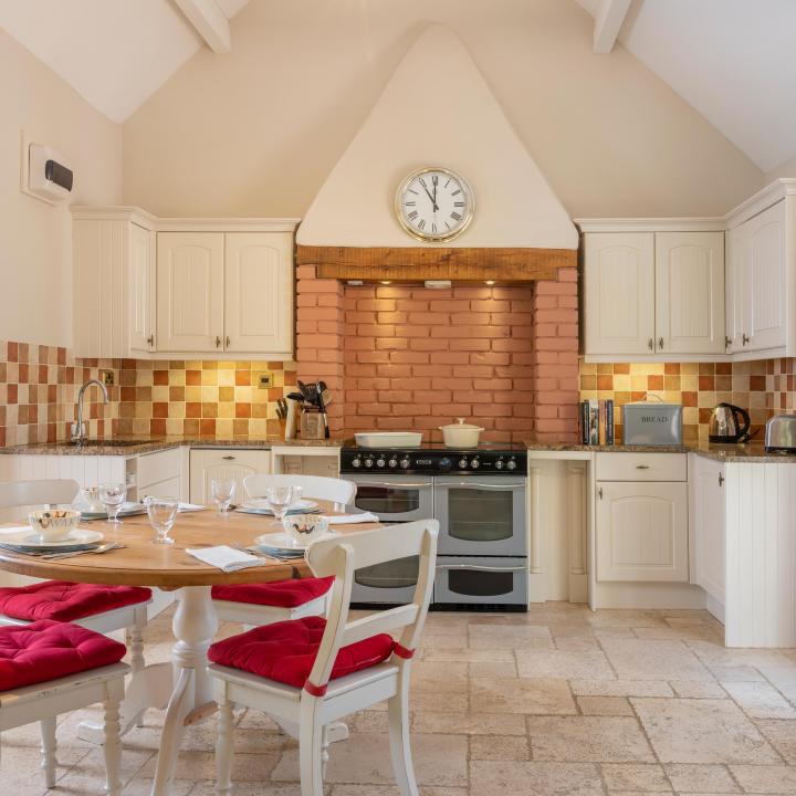Kitchen dining area at Knapp House Self Catering Lodges in Devon